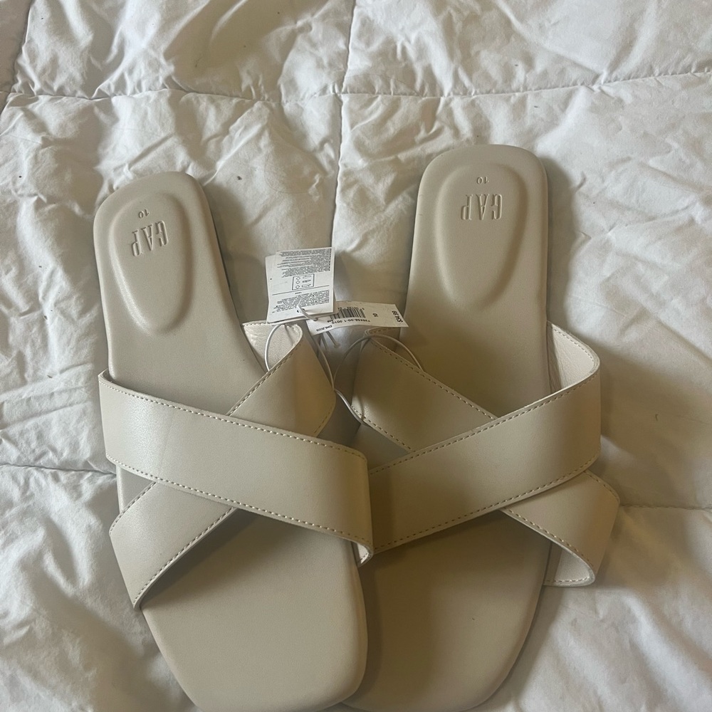 GAP Women's Beige Cross-Strap Sandals
